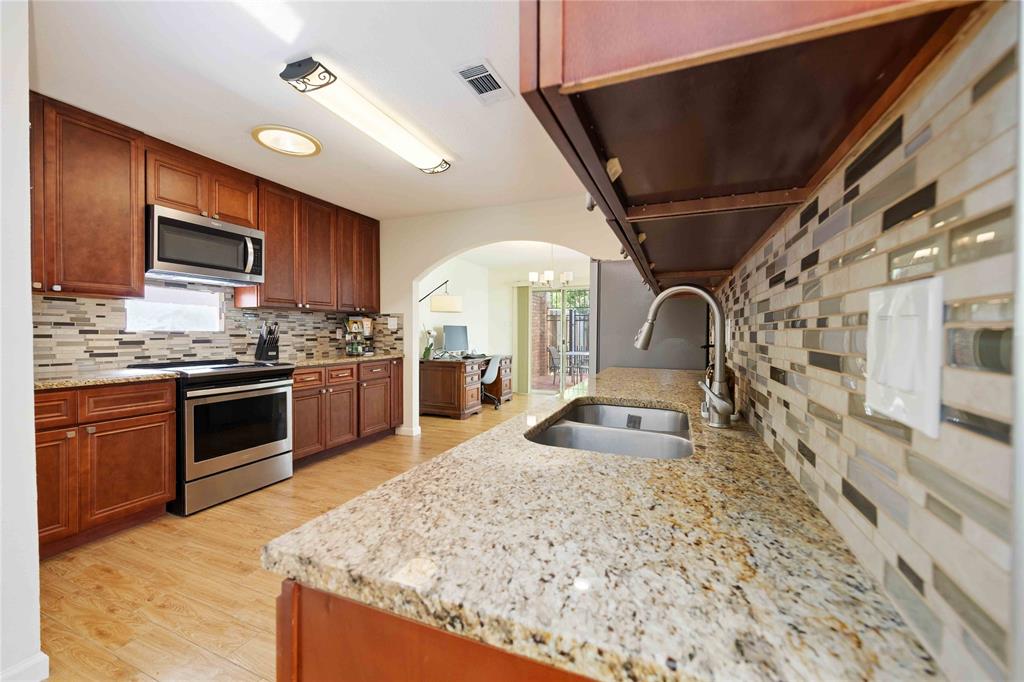 14214 Briarhills Parkway, Houston, Texas image 12