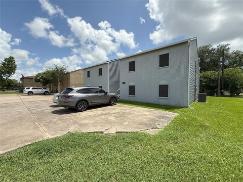 Photo of 409 S Bauer Drive, Port Lavaca, TX 77979 (MLS # 44392071) Photo of 409 S Bauer Drive, Port Lavaca, TX 77979 (MLS # 44392071)