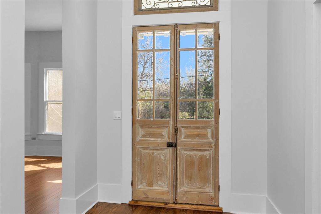 602 Clinton Street, Brenham, Texas image 11
