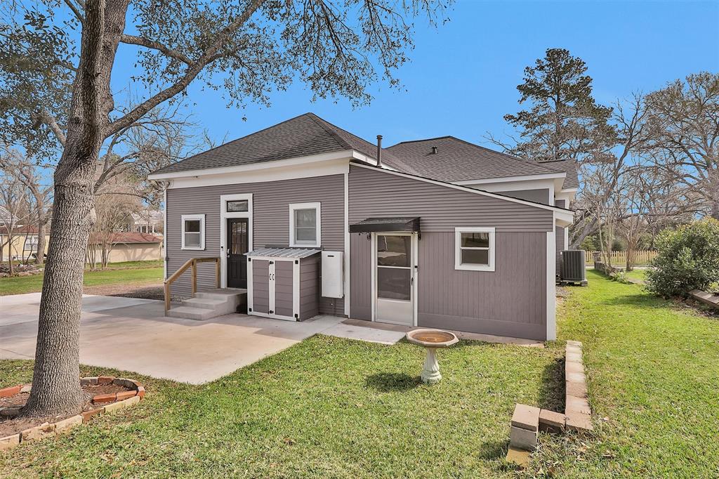 602 Clinton Street, Brenham, Texas image 35