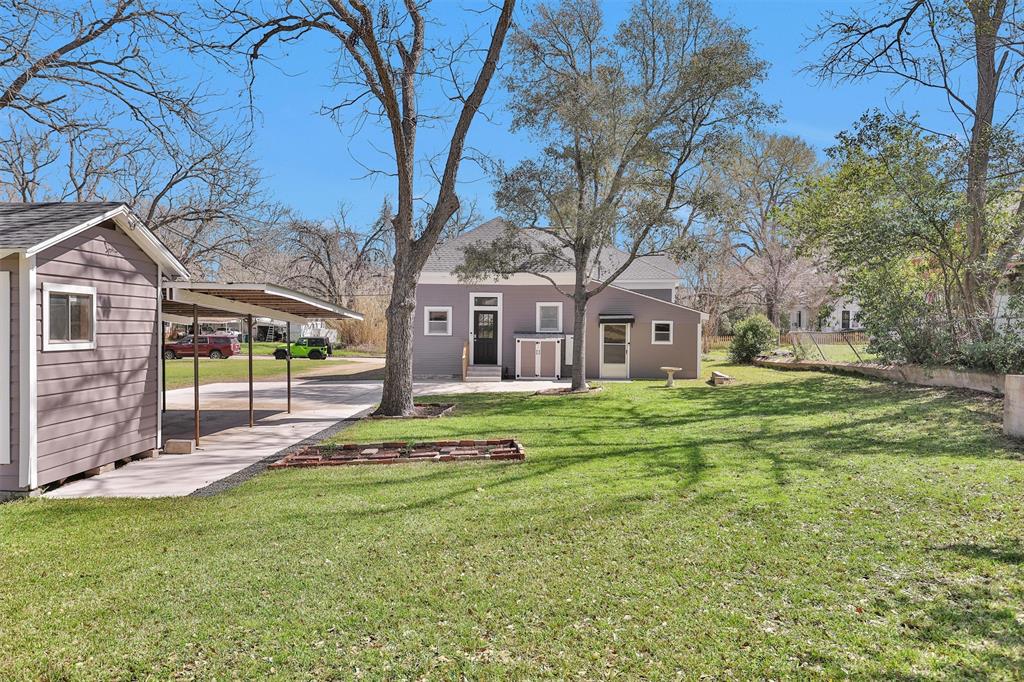 602 Clinton Street, Brenham, Texas image 38
