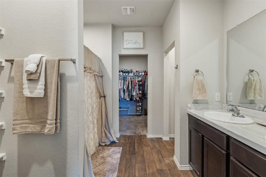 14214 W Pine Heart Dr Drive, Conroe, Texas image 9