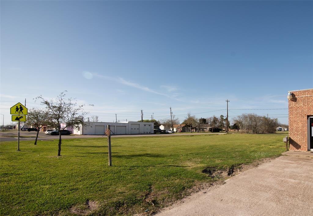 N Gulf Boulevard, Freeport, Texas image 5