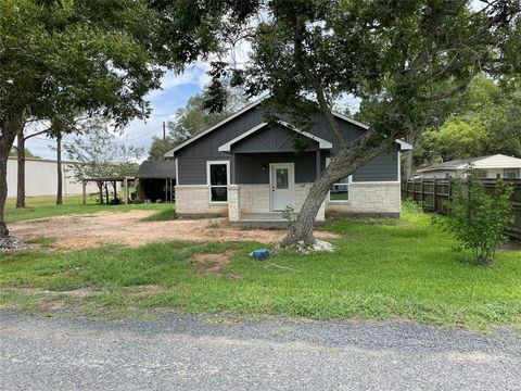 A home in Louise