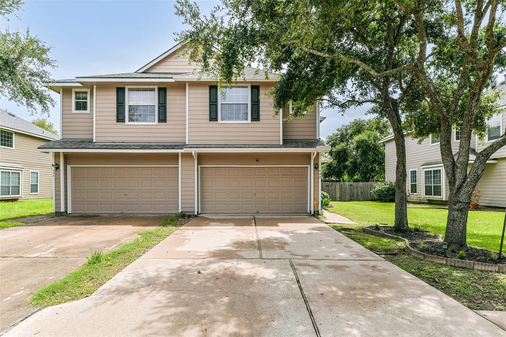 432 Folk Crest Lane

                                                                             League City                                

                                    , TX - $235,000