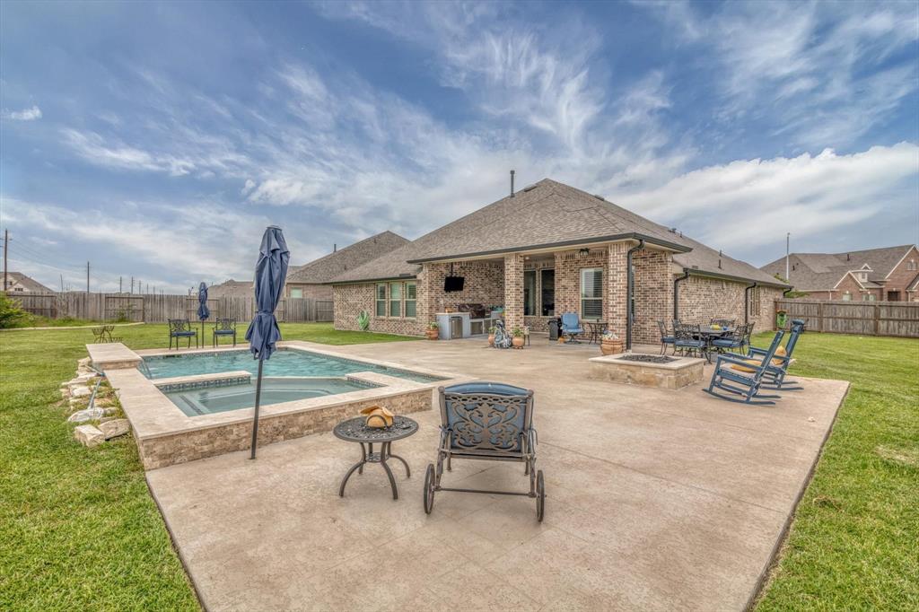 15310 Spring Lake Avenue, Mont Belvieu, Texas image 36