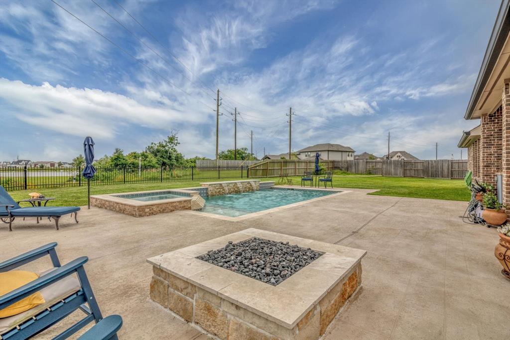 15310 Spring Lake Avenue, Mont Belvieu, Texas image 39