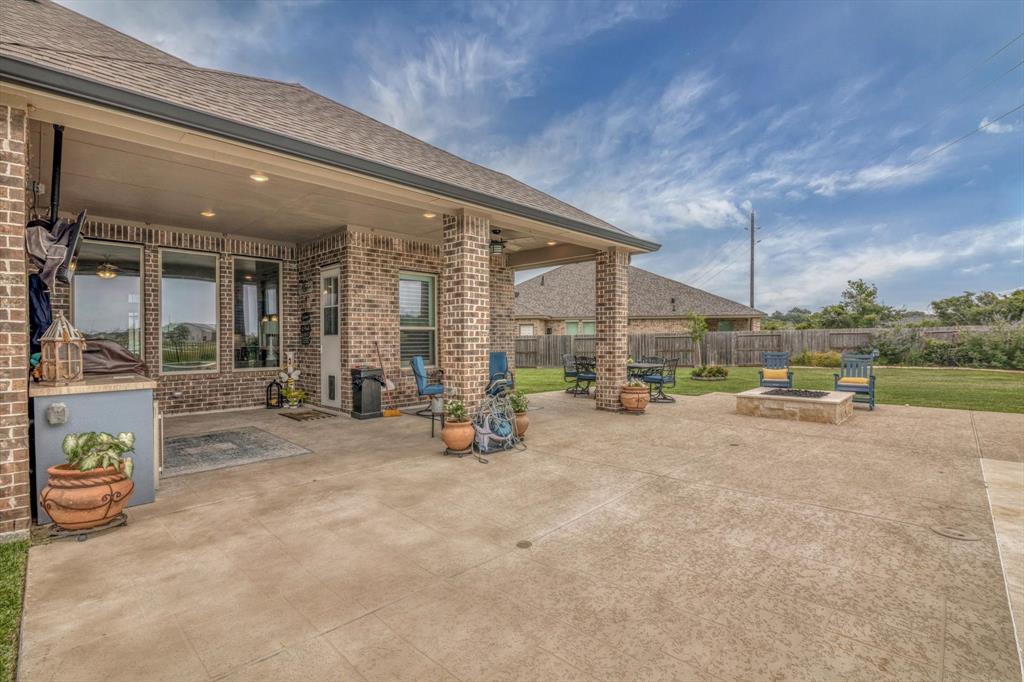 15310 Spring Lake Avenue, Mont Belvieu, Texas image 34