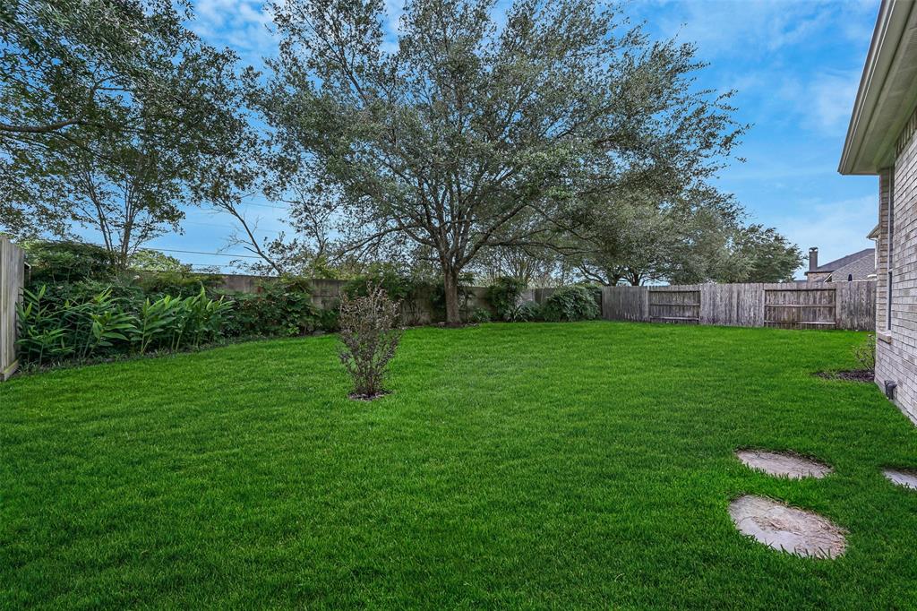 2524 Garnetfield Lane, Friendswood, Texas image 27