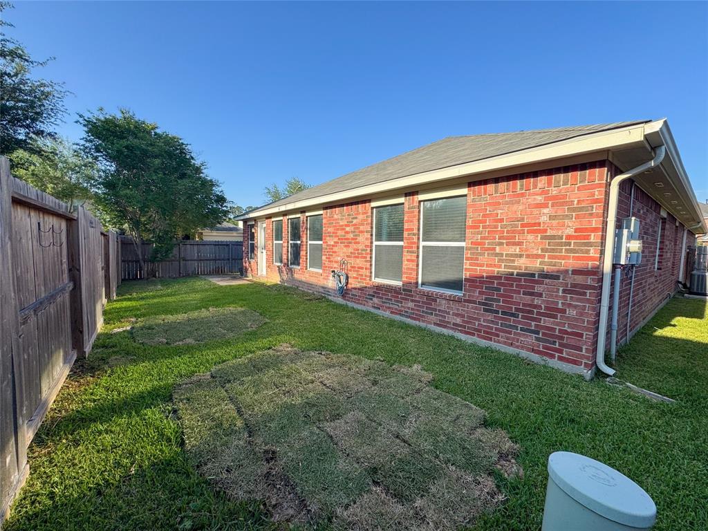2819 Lakecrest Way Drive, Katy, Texas image 21