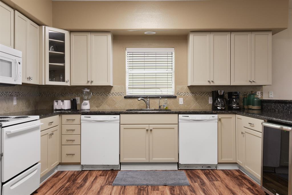 2438 Bluewater Highway, Surfside Beach, Texas image 13