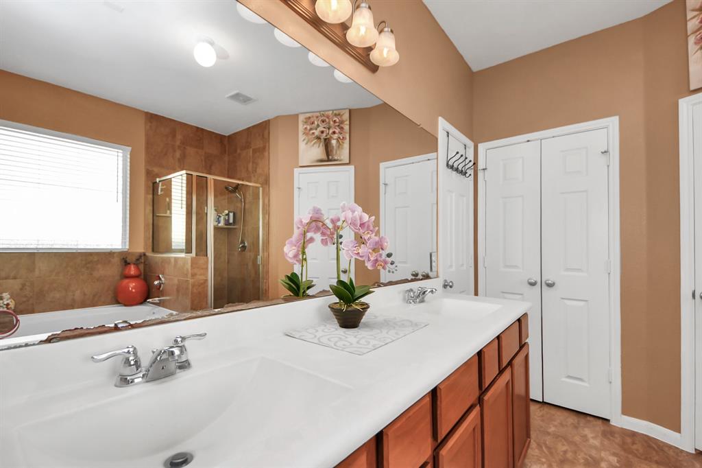 24418 Peroni Drive, Richmond, Texas image 38