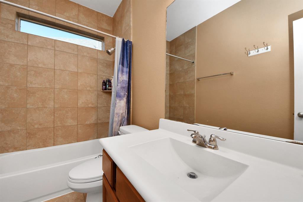 24418 Peroni Drive, Richmond, Texas image 12