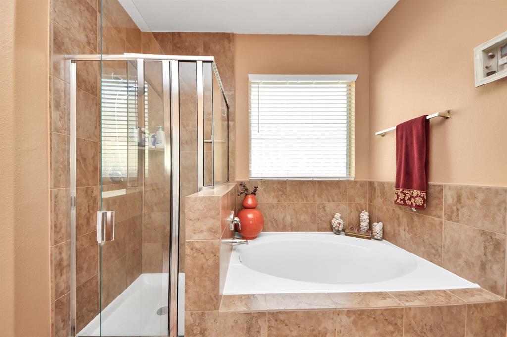 24418 Peroni Drive, Richmond, Texas image 40