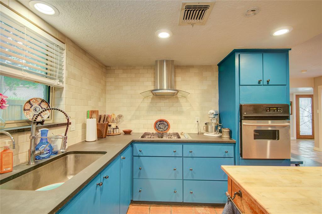 5415 Coral Gables Drive, Houston, Texas image 11