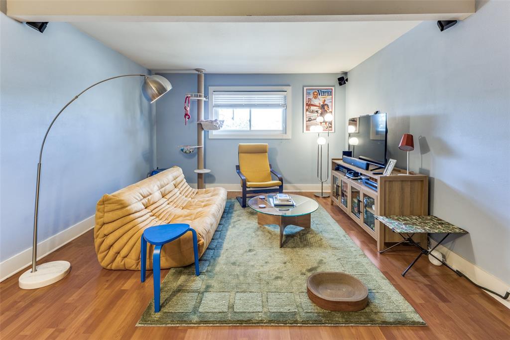 3815 Guadalupe Street 305