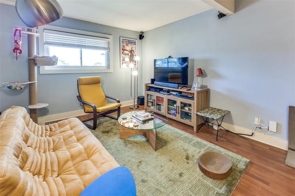 3815 Guadalupe Street 305
