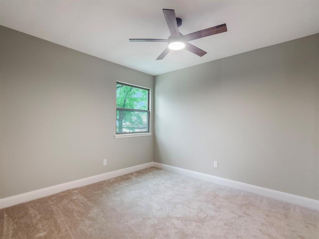 8319 Autumn Willow Drive, Tomball, Texas image 21