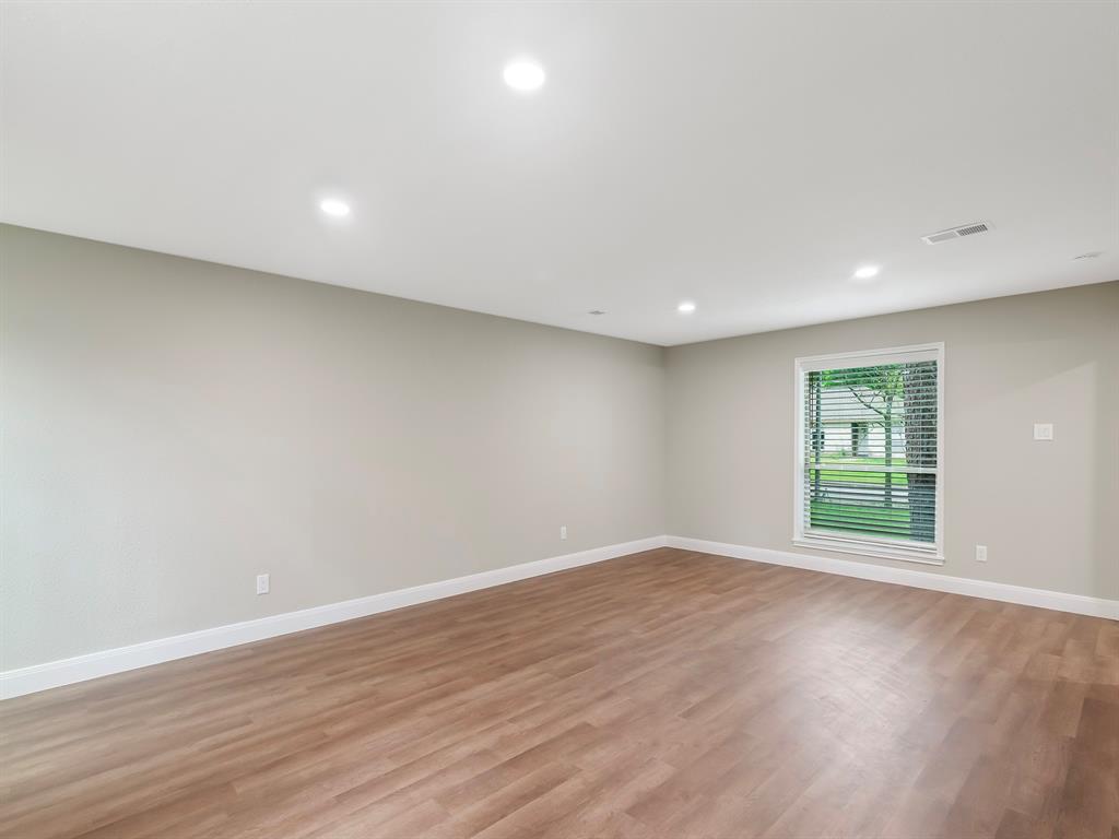 8319 Autumn Willow Drive, Tomball, Texas image 8