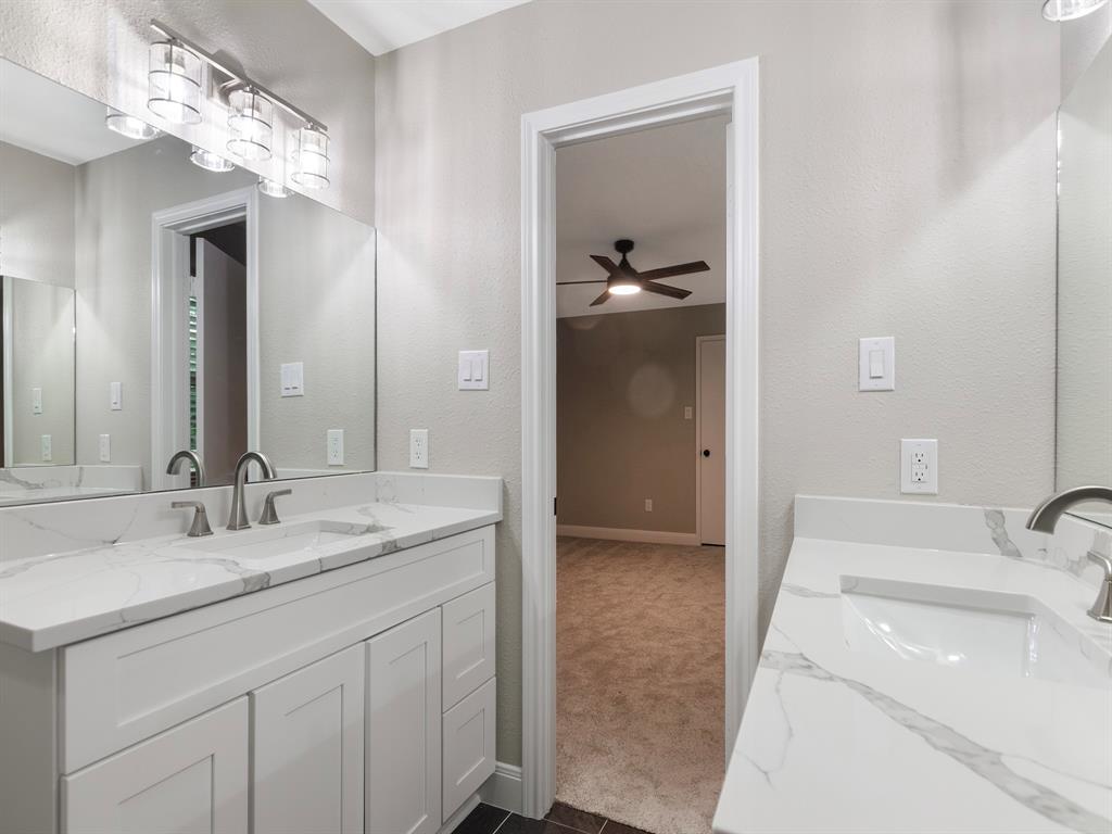 8319 Autumn Willow Drive, Tomball, Texas image 19
