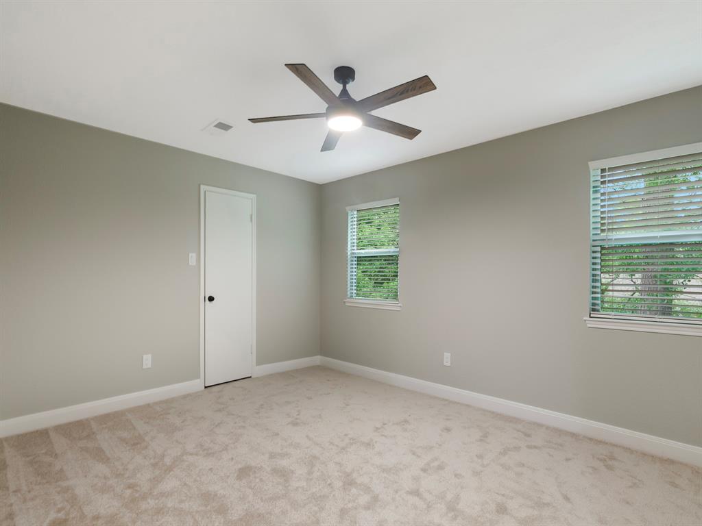 8319 Autumn Willow Drive, Tomball, Texas image 17