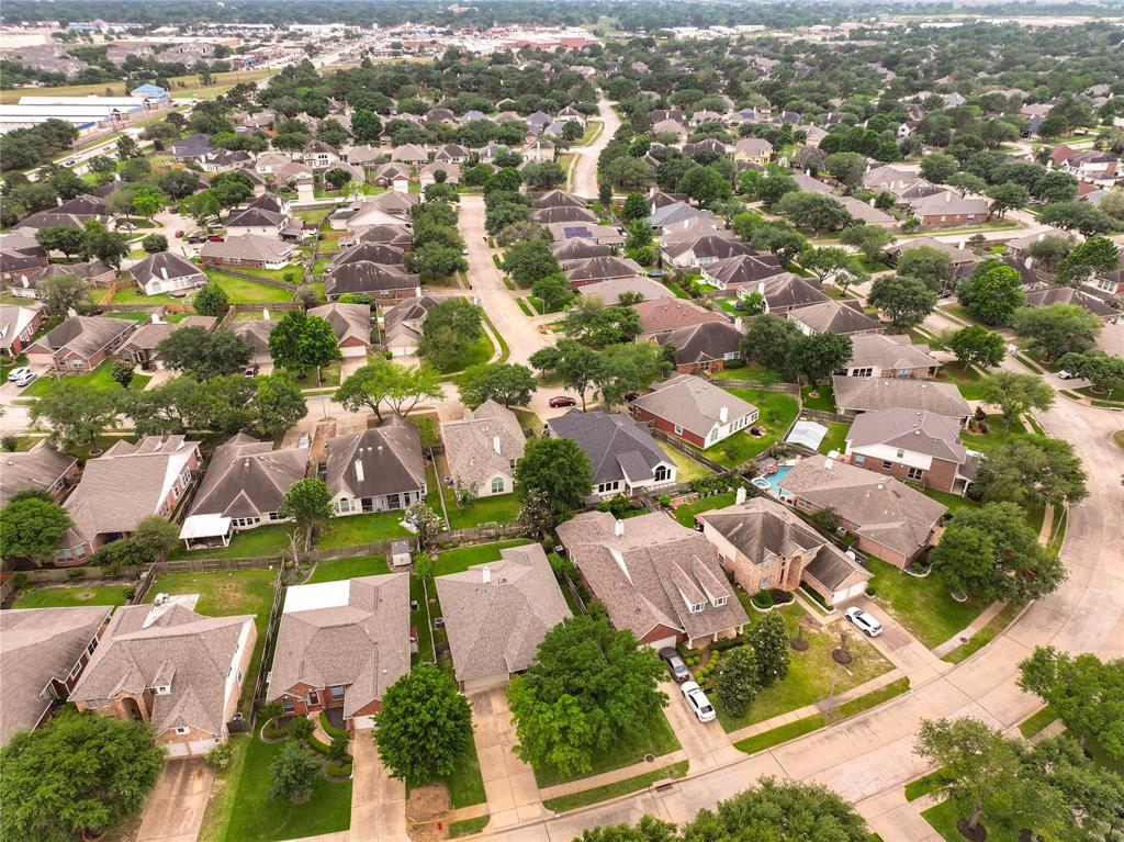 7614 Golden Thistle Lane, Cypress, Texas image 46