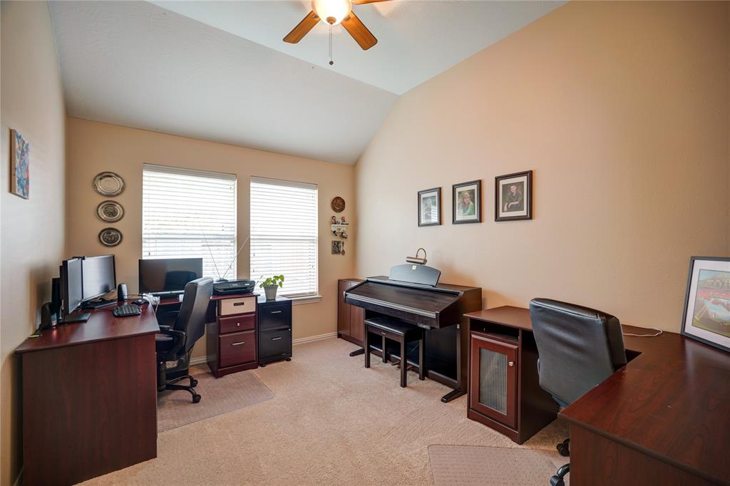 7614 Golden Thistle Lane, Cypress, Texas image 31