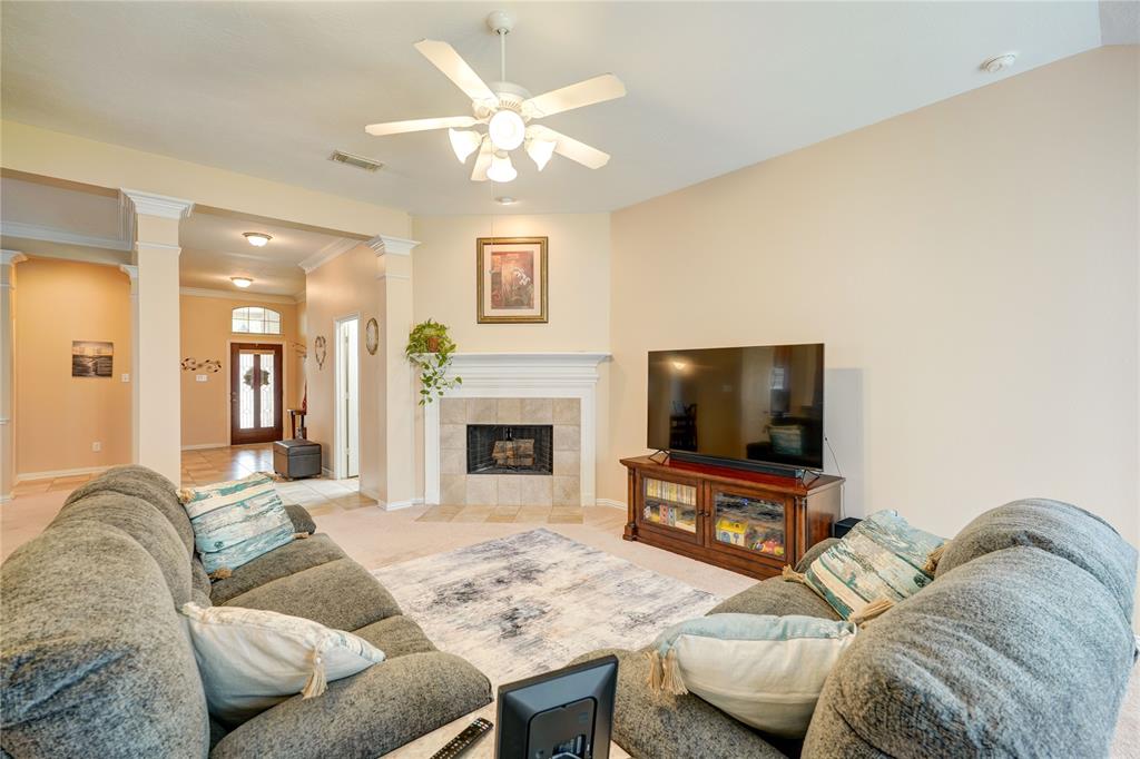 7614 Golden Thistle Lane, Cypress, Texas image 15