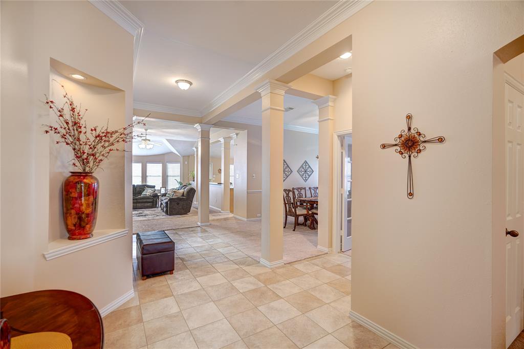 7614 Golden Thistle Lane, Cypress, Texas image 4