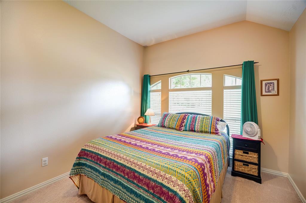 7614 Golden Thistle Lane, Cypress, Texas image 37