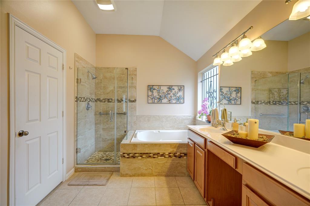 7614 Golden Thistle Lane, Cypress, Texas image 29