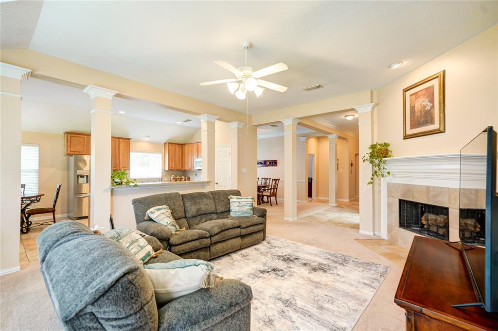 7614 Golden Thistle Lane, Cypress, Texas image 13