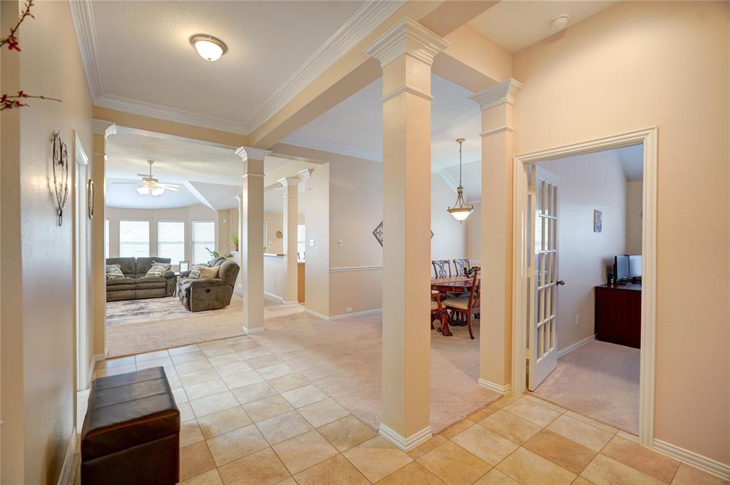 7614 Golden Thistle Lane, Cypress, Texas image 5