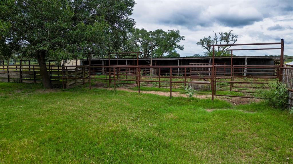 403 Hickey Road, Yoakum, Texas image 32