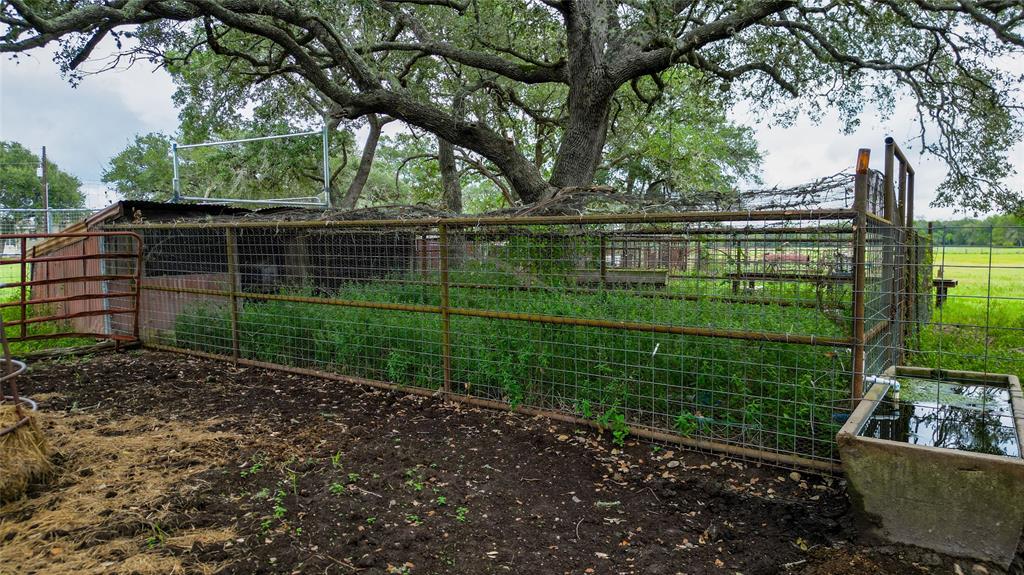 403 Hickey Road, Yoakum, Texas image 37