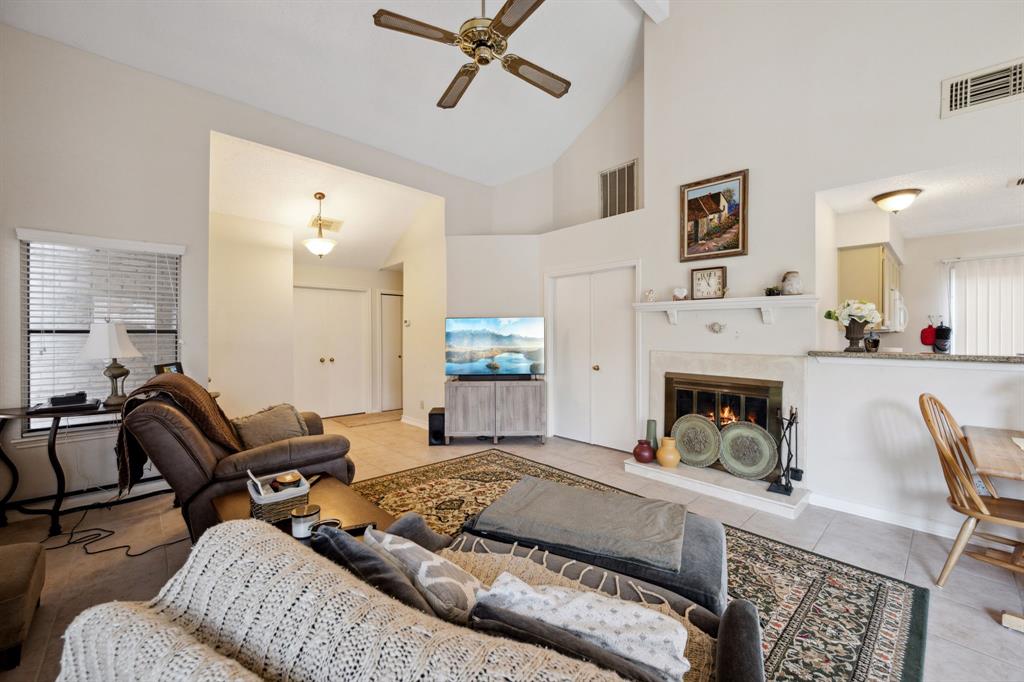 8621 Beechcrest Street, Houston, Texas image 9