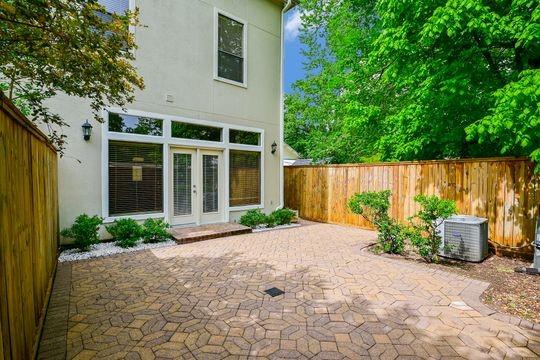 Houston, Texas 77007, United States, 3 Bedrooms Bedrooms, ,4 BathroomsBathrooms,Residential,Active,141174