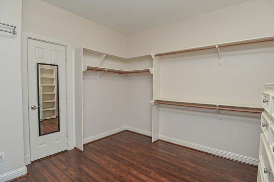 Houston, Texas 77007, United States, 3 Bedrooms Bedrooms, ,4 BathroomsBathrooms,Residential,Active,141174