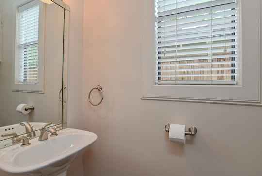 Houston, Texas 77007, United States, 3 Bedrooms Bedrooms, ,4 BathroomsBathrooms,Residential,Active,141174