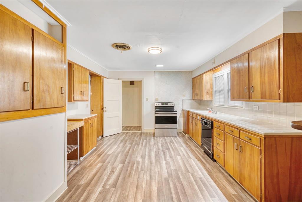 1422 21st Street, Huntsville, Texas image 10