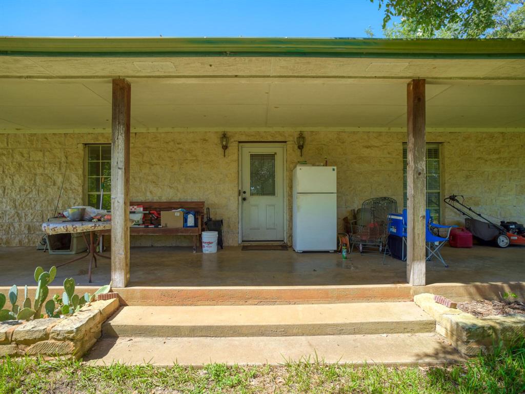 294 Lois Lane Ln, Paige, Texas image 14