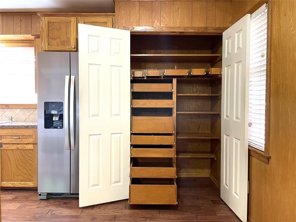 104 W Dallas Street, Conroe, Texas image 12