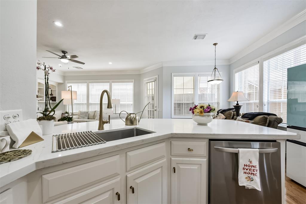 1301 Ketch Court, League City, Texas image 17