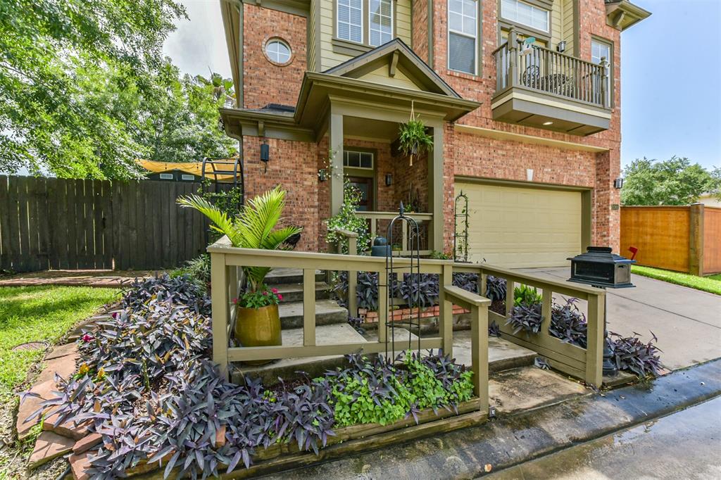 1301 Ketch Court, League City, Texas image 5