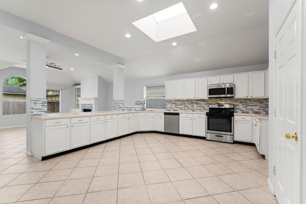 1030 Evandale Ln Ln, Sugar Land, Texas image 11