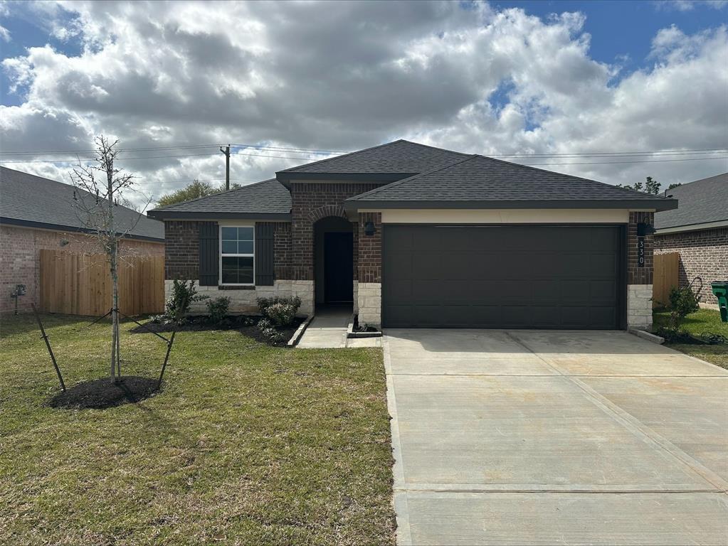 330 Amy Street, Angleton, Texas image 31