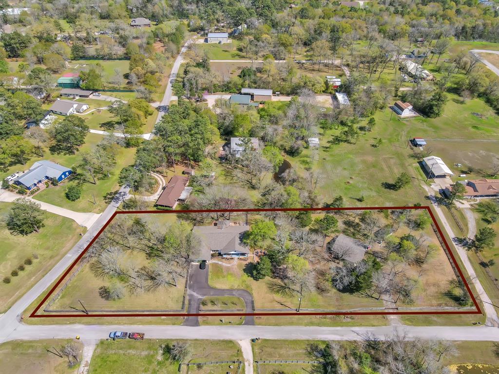 10960 Meadow Wood Lane, Willis, Texas image 41