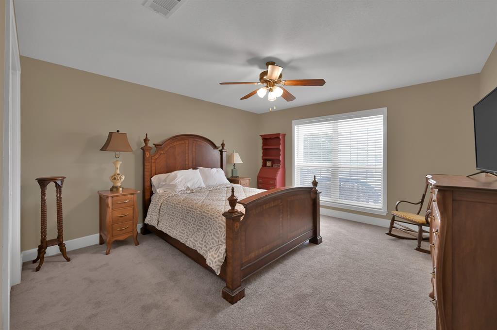 10960 Meadow Wood Lane, Willis, Texas image 28