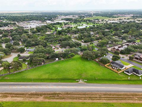 Photo of 0 West Loop Street, El Campo, TX 77437 (MLS # 24768508)