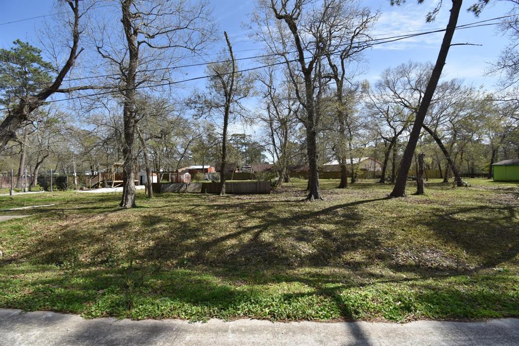 1510 Pine Grove Drive, Dickinson, Texas image 21